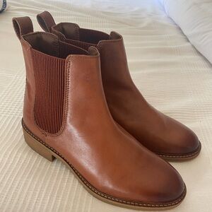 Clark’s womens Arlo 2 Chelsea boots